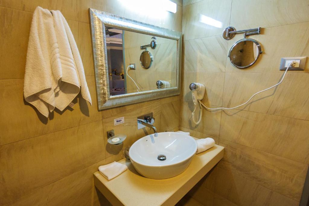 By Dumbrava Business 4*